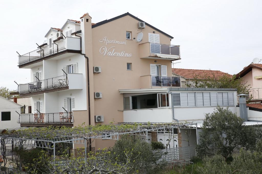 Apartments Valentino Vodice Exterior foto