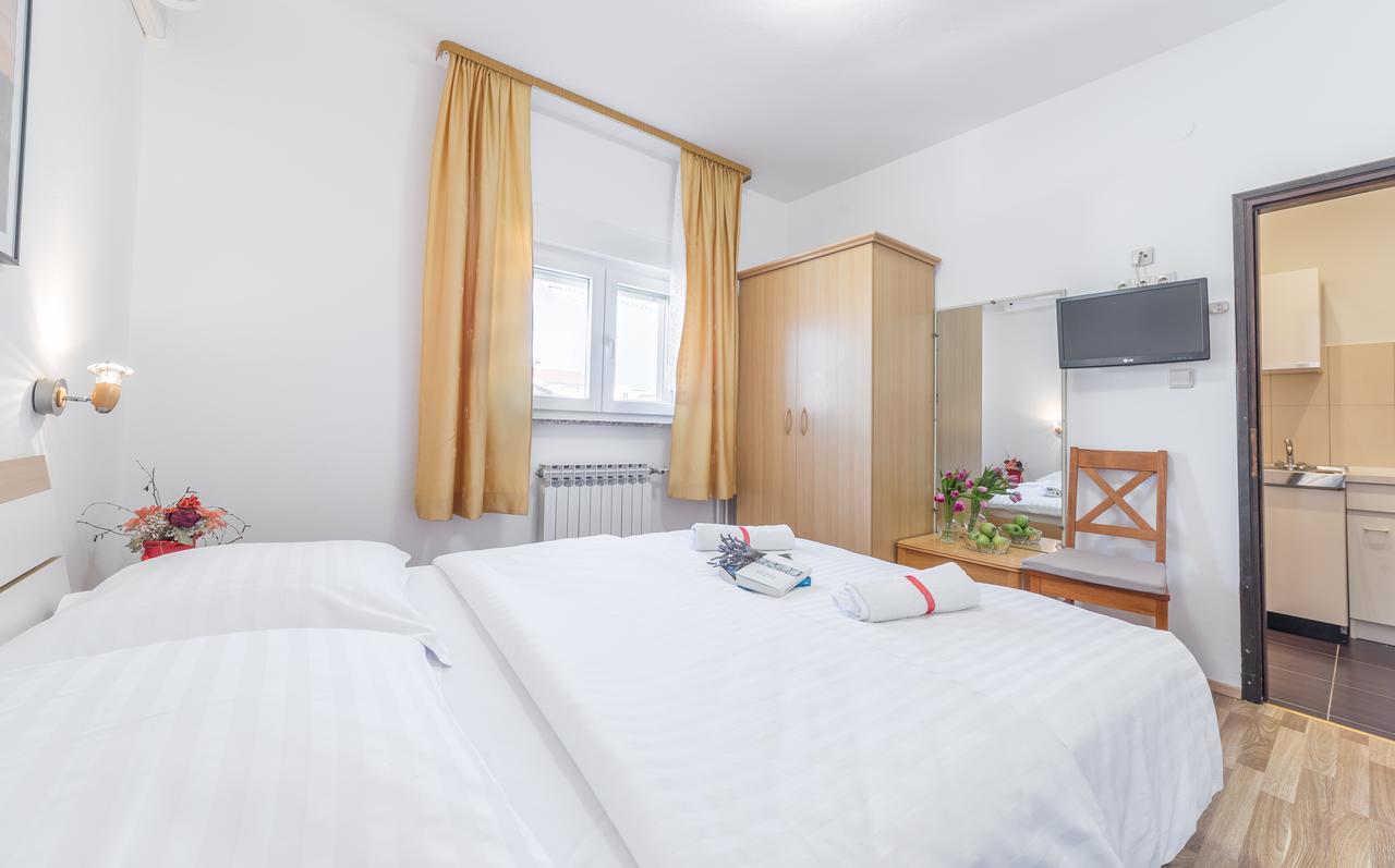 Apartments Valentino Vodice Exterior foto